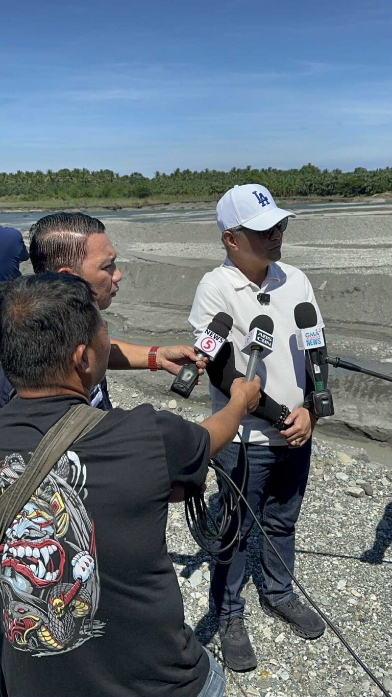 DPWH MIMAROPA Officials and Gov. Dolor Inspect Flood Dike in Bongabong
