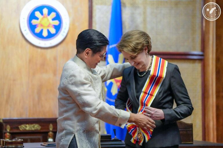 US Ambassador farewell call 