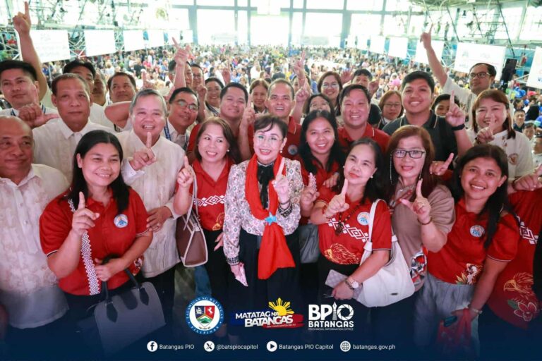 CW Visits Luistro’s Mabini Town